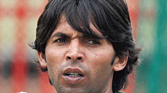 Cricketers banned for betting  Mohammad Asif 